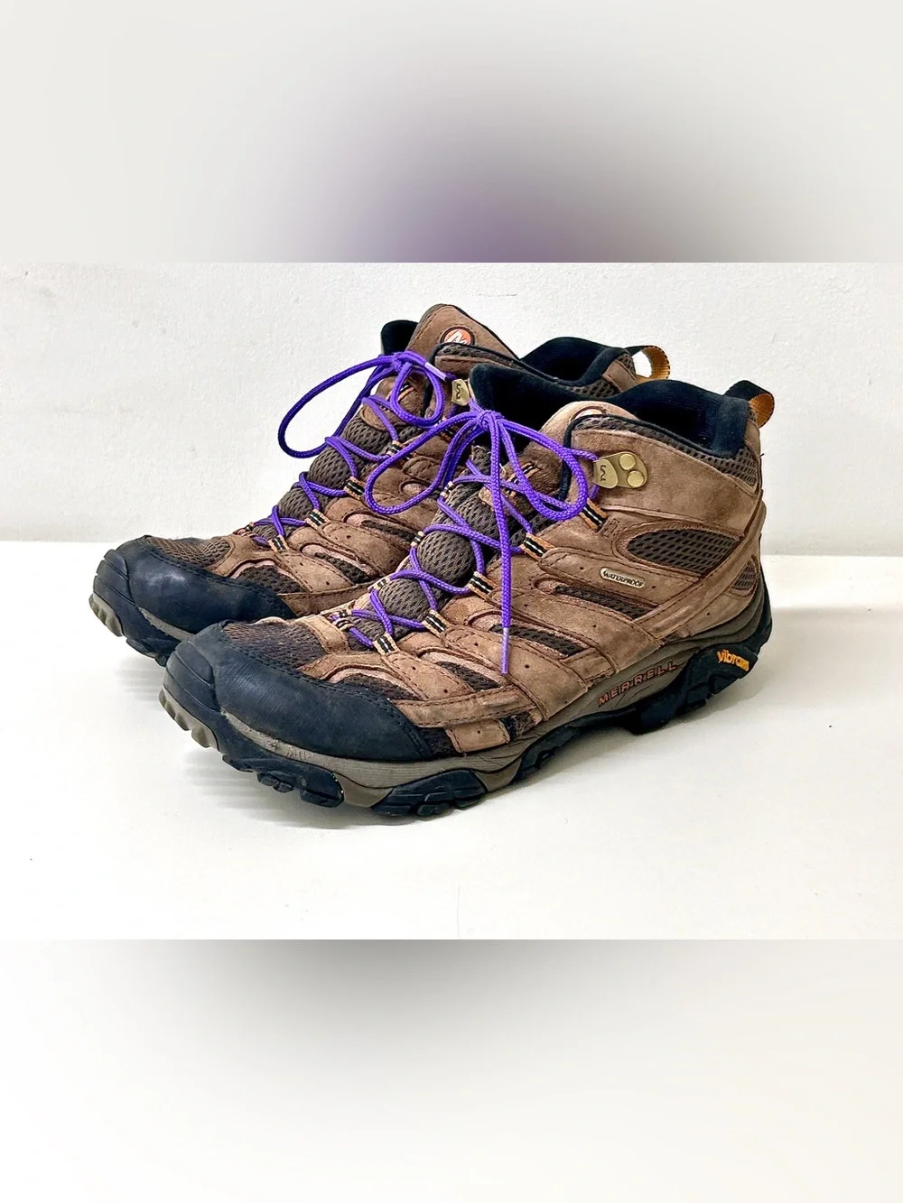 Men’s 10 Wide Merrell Moab 2 Mid Hiking Boots